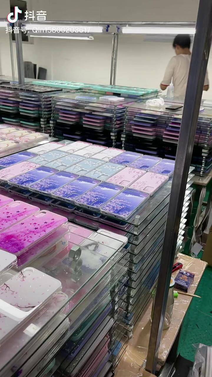 手機(jī)殼工廠日常 源頭實(shí)力，雕琢高端品質(zhì)生活